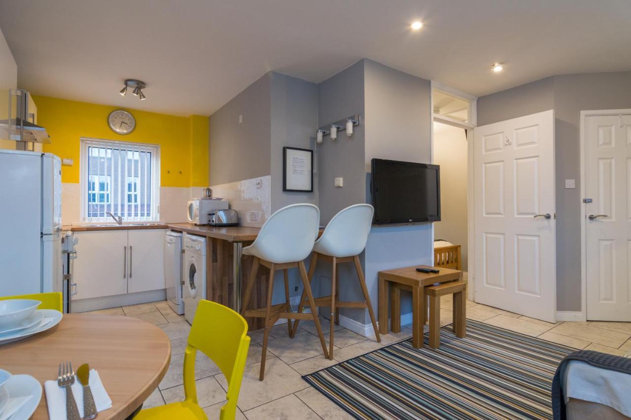 Central Belfast Apartments, Salisbury المظهر الخارجي الصورة