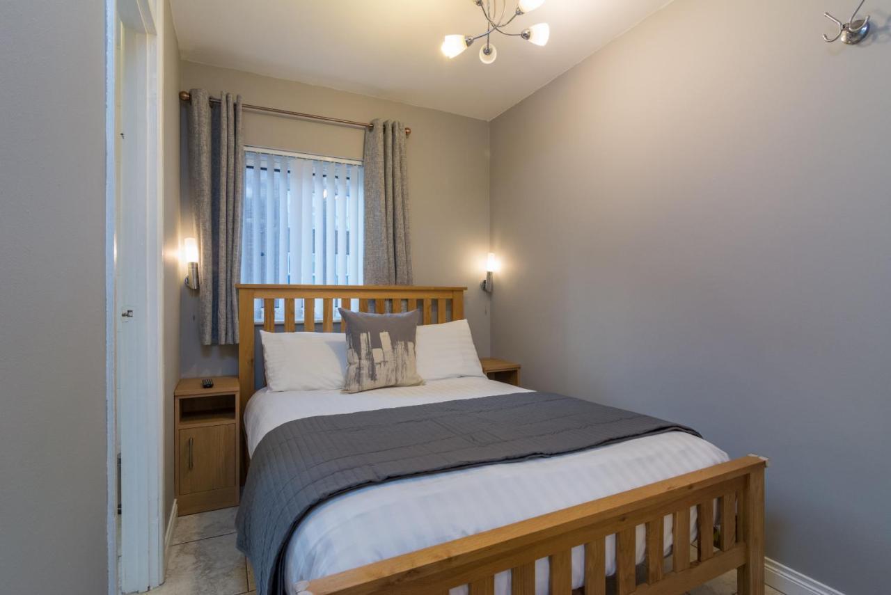 Central Belfast Apartments, Salisbury المظهر الخارجي الصورة