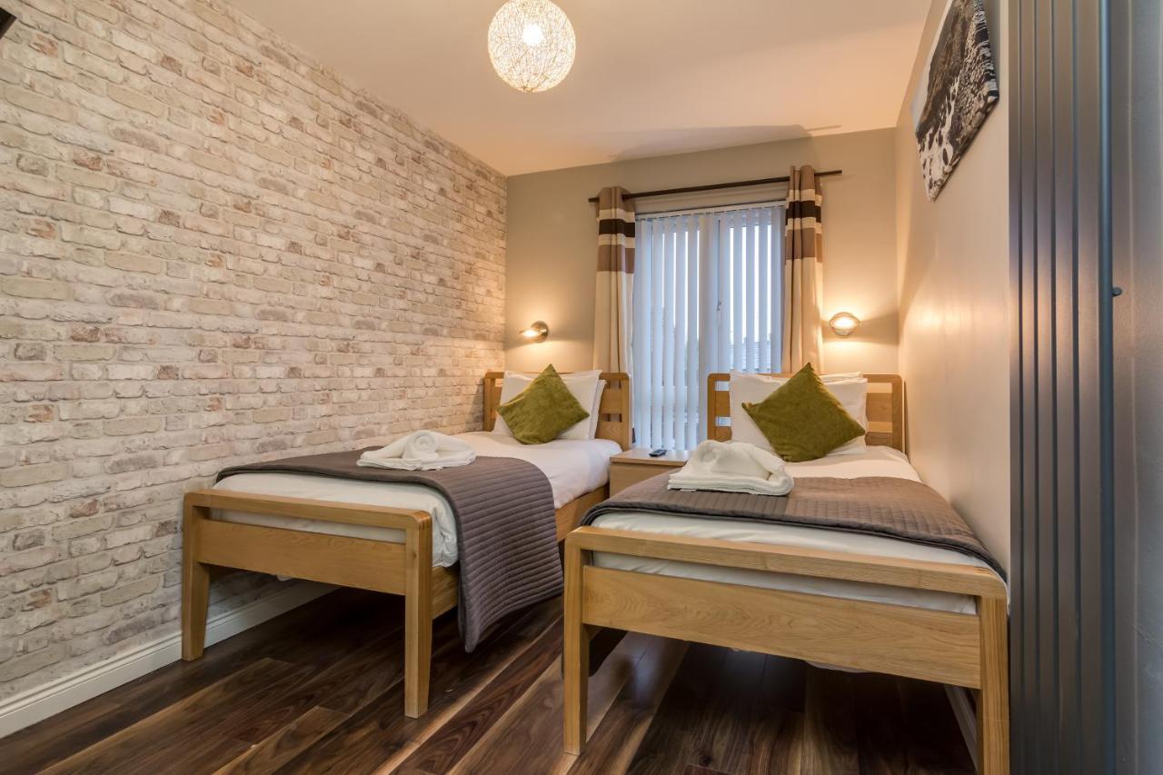 Central Belfast Apartments, Salisbury المظهر الخارجي الصورة
