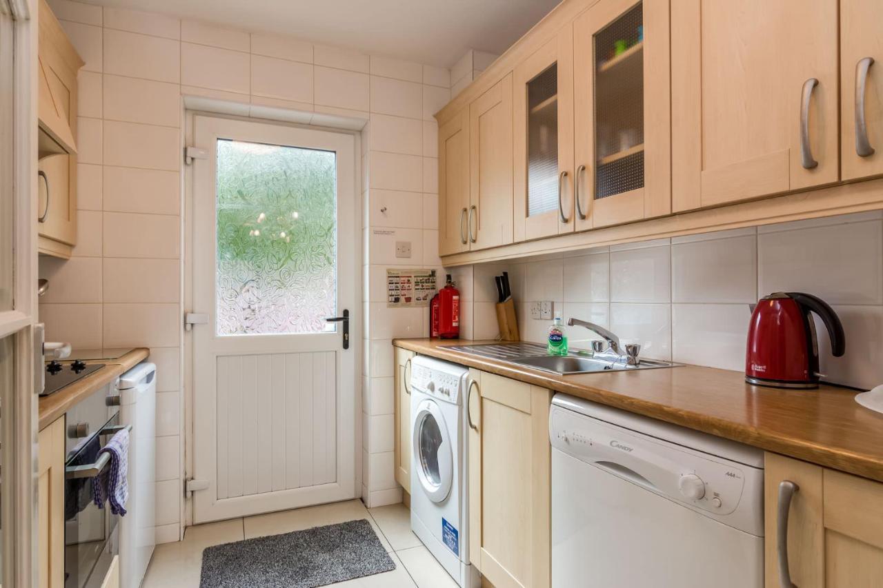 Central Belfast Apartments, Salisbury المظهر الخارجي الصورة