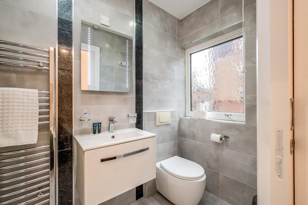 Central Belfast Apartments, Salisbury الغرفة الصورة